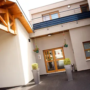 Hotel L'auberge Du Rhone
